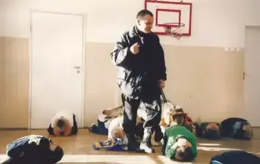 25-26.10-2005 r. - spotkanie z policją "Czy pies musi gryźć?"