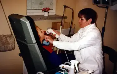 1999 r. - w gabinecie dentystycznym Barbary Szostek w "małej szkole"