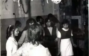 Styczeń 1972 r. - bal noworoczny uczni&oacute;w klas 7 i 8