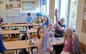 5 Warsztaty makramy w klasie 1b.jpeg