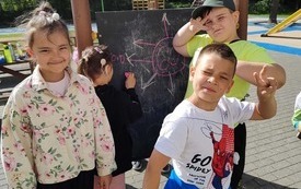 27.05.2026r. klasa 1A, matematyka w plenerze..jpeg