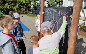27.05.2026 r. klasa 1 A, Matematyka w plenerze..jpeg